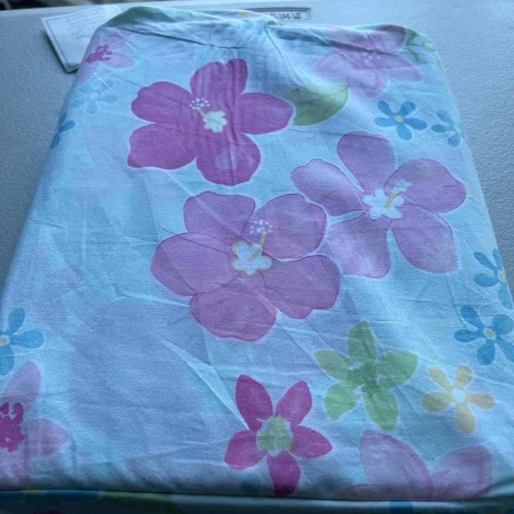 POTTERY BARN Hibiscus light Blue and Pink Floral Sheet Twin sheets Set Bedding